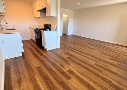 1651 Golden Gate - Photo 1