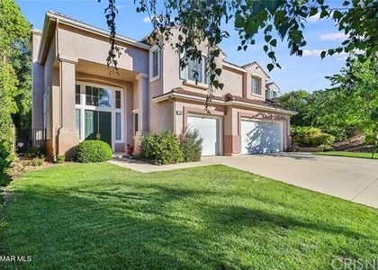 580 Winncastle Street - Photo 1