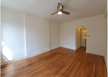 225 W 15th Street - Photo 1