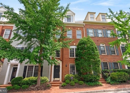 8814 Hunting Lodge Court - Photo 1
