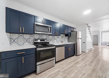 2062 E Stella Street - Photo 1