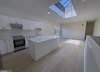 536 N 19th Street - Photo 1