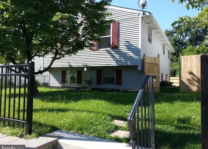 210 Ellis Street - Photo 1
