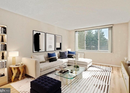 11801 Rockville Pike - Photo 1