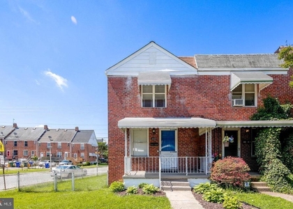 3243 Kentucky Avenue - Photo 1