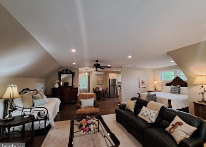 15550 S New Road - Photo 1