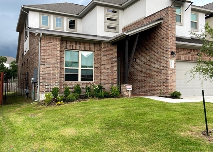 2918 Zelma Dr - Photo 1