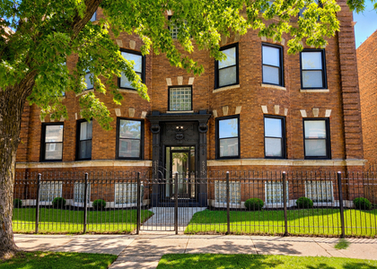 6233 S Langley Avenue - Photo 1