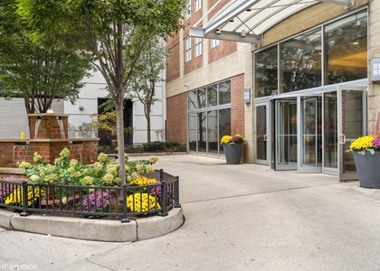 645 N Kingsbury Street - Photo 1