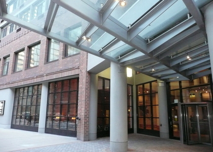 211 E Ohio Street - Photo 1