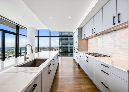 808 Crawford Street - Photo 1