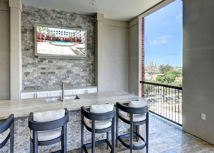 2111 Austin Street - Photo 1
