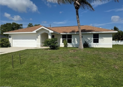4426 Sw Santa Barbara Place - Photo 1