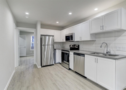 645 E 11th 1/2 Street - Photo 1