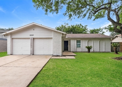 22510 Leedstown Lane - Photo 1
