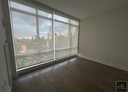 West 42nd Street - Photo 1