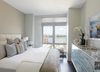 10th Avenue - Photo 1