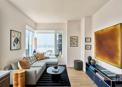 10th Avenue - Photo 1