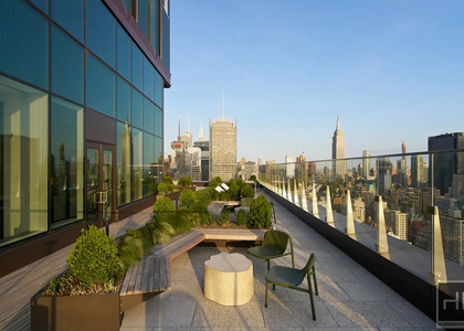 10th Avenue - Photo 1