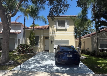 6711 Green Island Circle - Photo 1