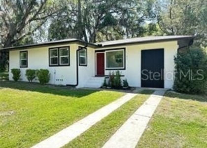 1152 Ne 9 Street - Photo 1