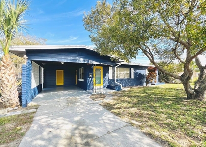 501 Avenue G Se - Photo 1