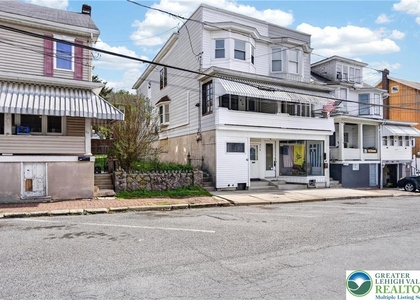 216 W Bertsch Street - Photo 1