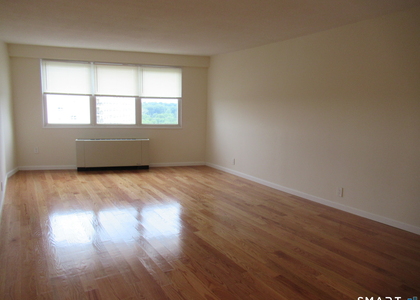 2600 Park Avenue - Photo 1