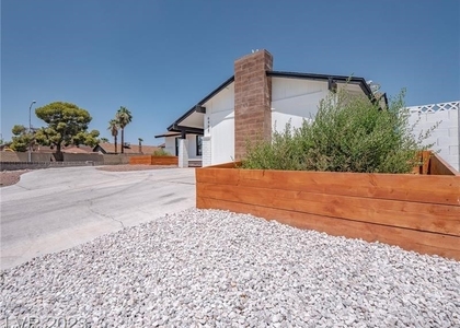 6488 Creston Avenue - Photo 1