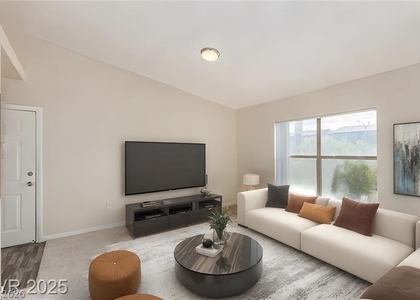 8000 Badura Avenue - Photo 1