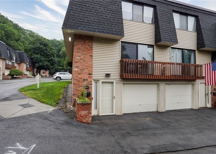 133 Penn Lane - Photo 1