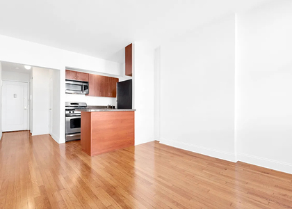 426 West 49th Street - Photo 1