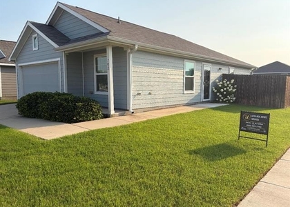702 Slocum Way - Photo 1
