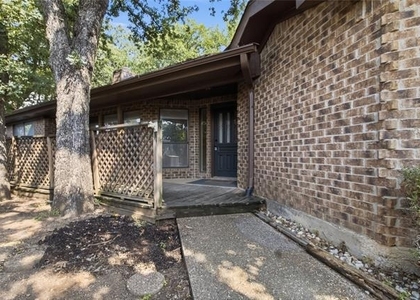 104 Summit Cove - Photo 1