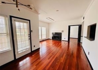 1700 Amelia Court - Photo 1
