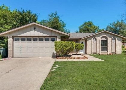 901 Hudson Drive - Photo 1
