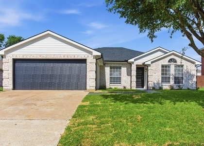 1006 Lake Dallas Drive - Photo 1