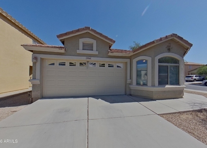 39964 W Sanders Way - Photo 1