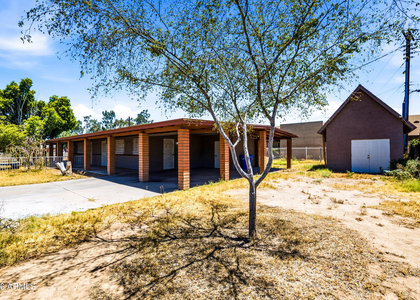 3905 W Almeria Road - Photo 1