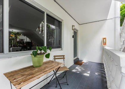 1145 101 St - Photo 1