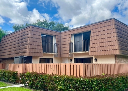 185 Charter Way - Photo 1