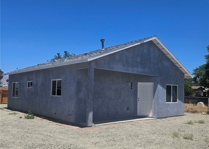 710 E. Whittier Ave - Photo 1