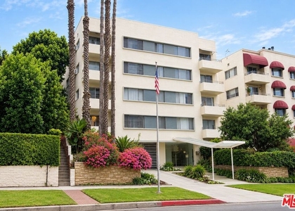 10655 Wilshire Boulevard - Photo 1