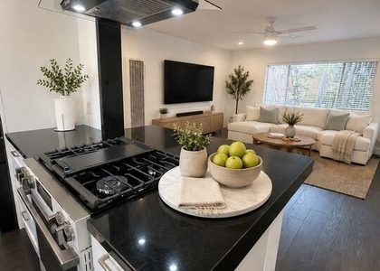 525 Broadway Street - Photo 1