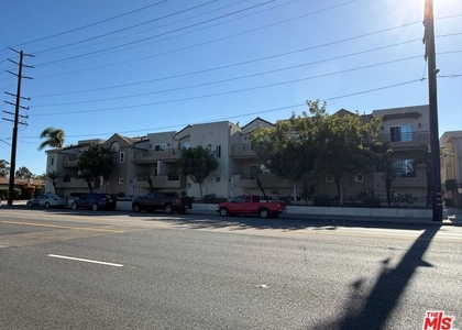 4001 W 165th Street - Photo 1