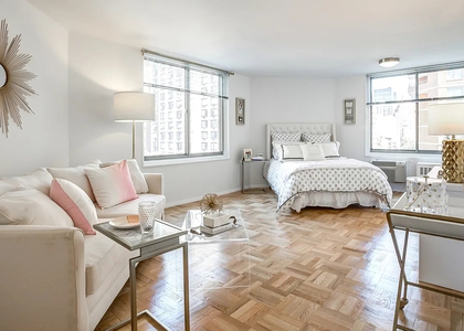 2nd Avenue - Photo 1