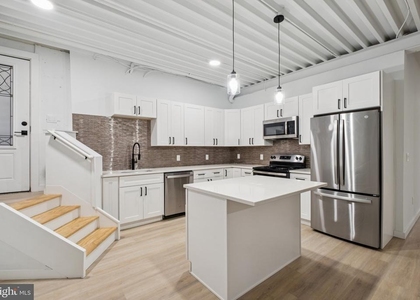 1116 N Bodine Street - Photo 1