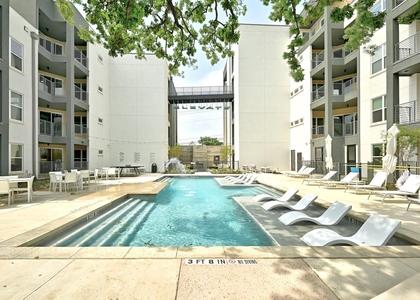 4801 Springdale Rd - Photo 1