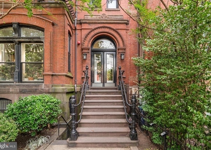 1326 Vermont Avenue Nw - Photo 1