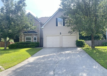 385 Blackwood Lane - Photo 1